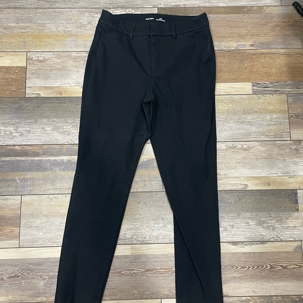 Old Navy High Rise Pixie Pants